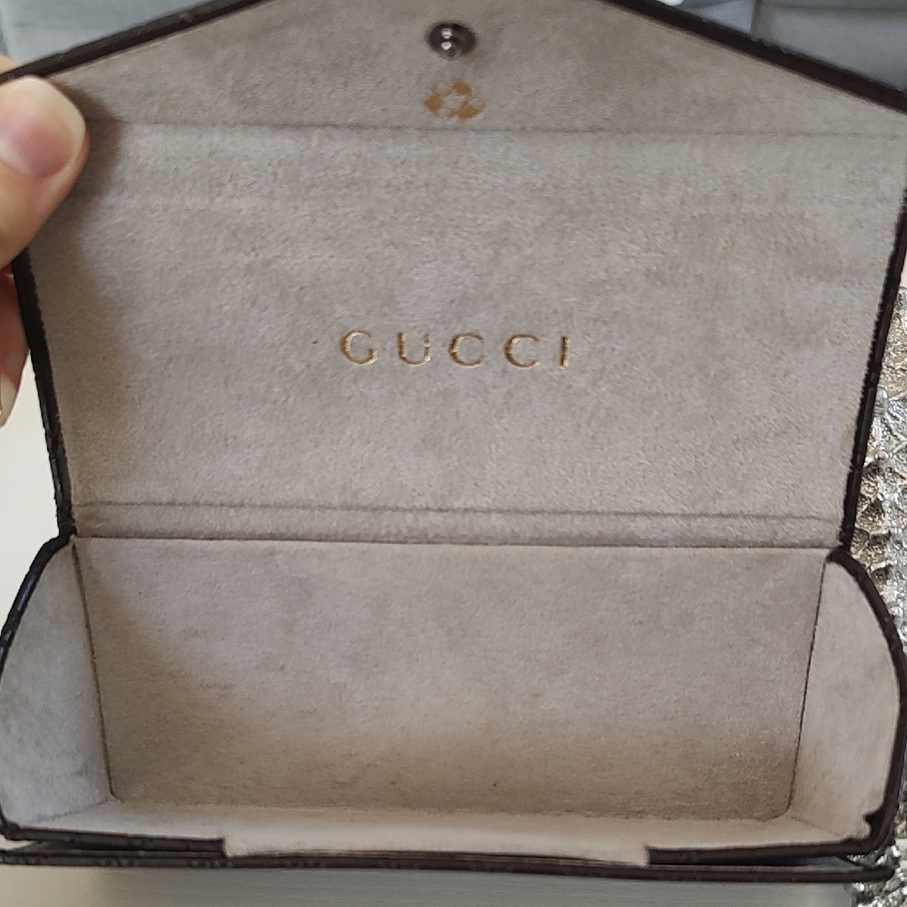 Gucci Dark Brown Leather Embossed Eyeglass/Sunglass Holder - Picture 3 of 3